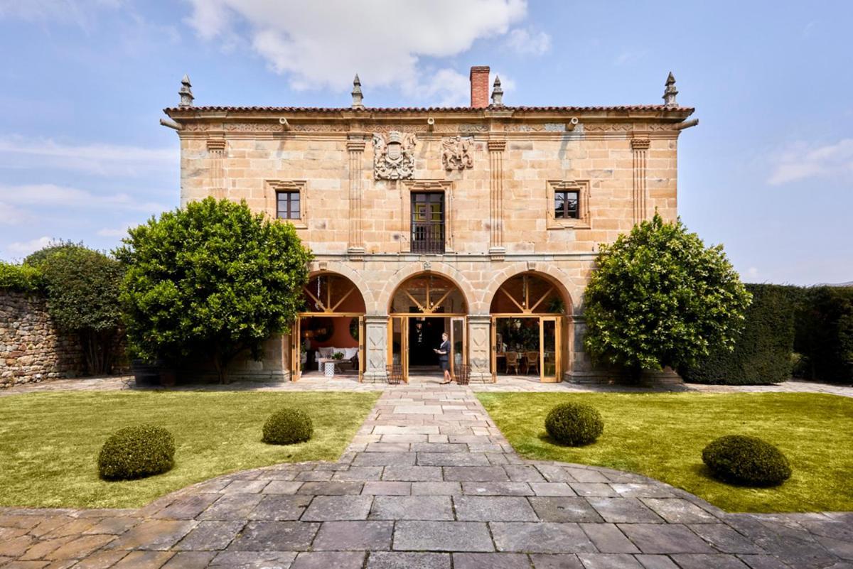 Helguera Palacio Boutique & Antique Vargas 외부 사진